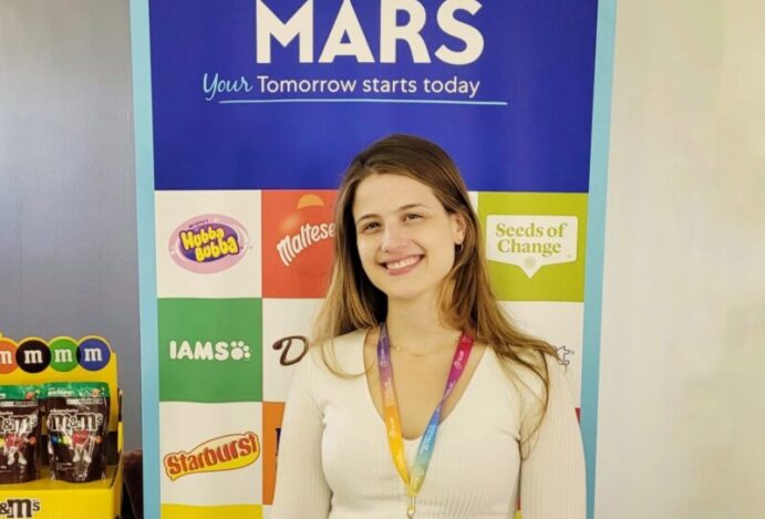 Mars, Camila Vedovato
