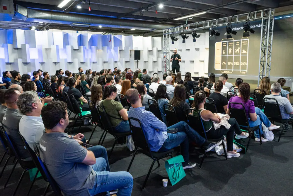 Feipet traz novidades do setor para mais de 8 mil visitantes