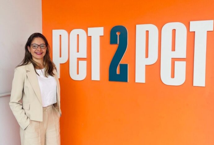 Pet2Pet, Karina Mendes Borges