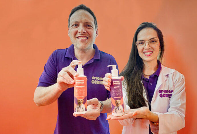 Empresa americana traz ao Brasil tecnologia que une inteligência artificial e atuação de veterinários para criar soluções sob medida Startup GroomerGenius cria shampoos inteligentes contra dermatites