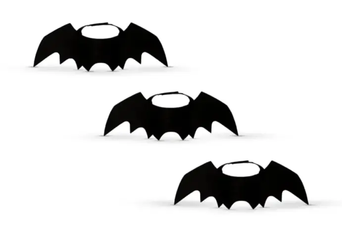 Fantasia é ideal para celebração do Halloween PetzGrilo traz asas de morcego para pets