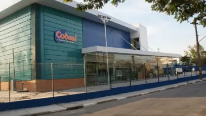 Disputa por lojas de Petz e Cobasi envolve Petlove e PetCamp