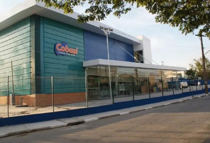 Disputa por lojas de Petz e Cobasi envolve Petlove e PetCamp