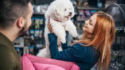 Petlove quer assumir lojas da Petz e Cobasi