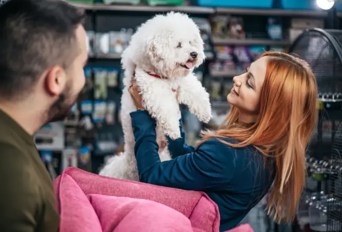 Petlove quer assumir lojas da Petz e Cobasi