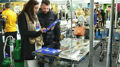 Feipet 2026 reúne 8 mil profissionais do setor veterinário no RS