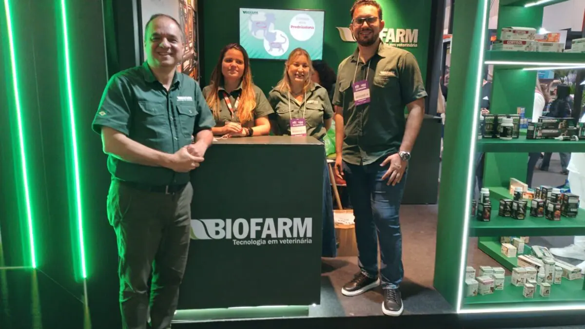 Antônio Carlos Junior Cruz, Michelle Luziano, Mariana Diniz e Fàbio Berchieri, da Biofarm