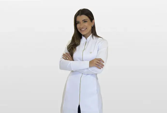 Jaleca apresenta conjunto feminino focado em conforto e versatilidade